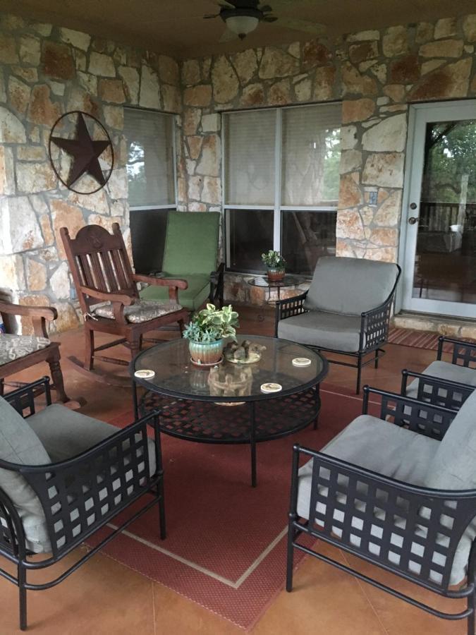 Casa Del Rio Bed And Breakfast Бастроп Екстериор снимка