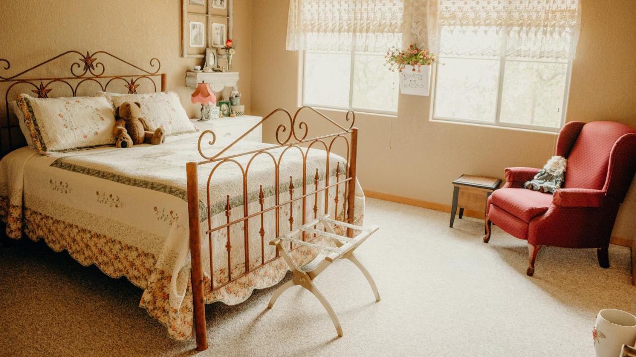 Casa Del Rio Bed And Breakfast Бастроп Екстериор снимка